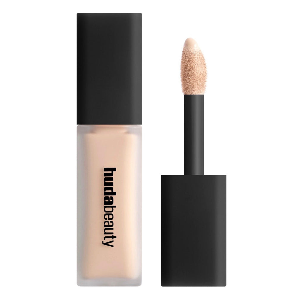 HUDA BEAUTY